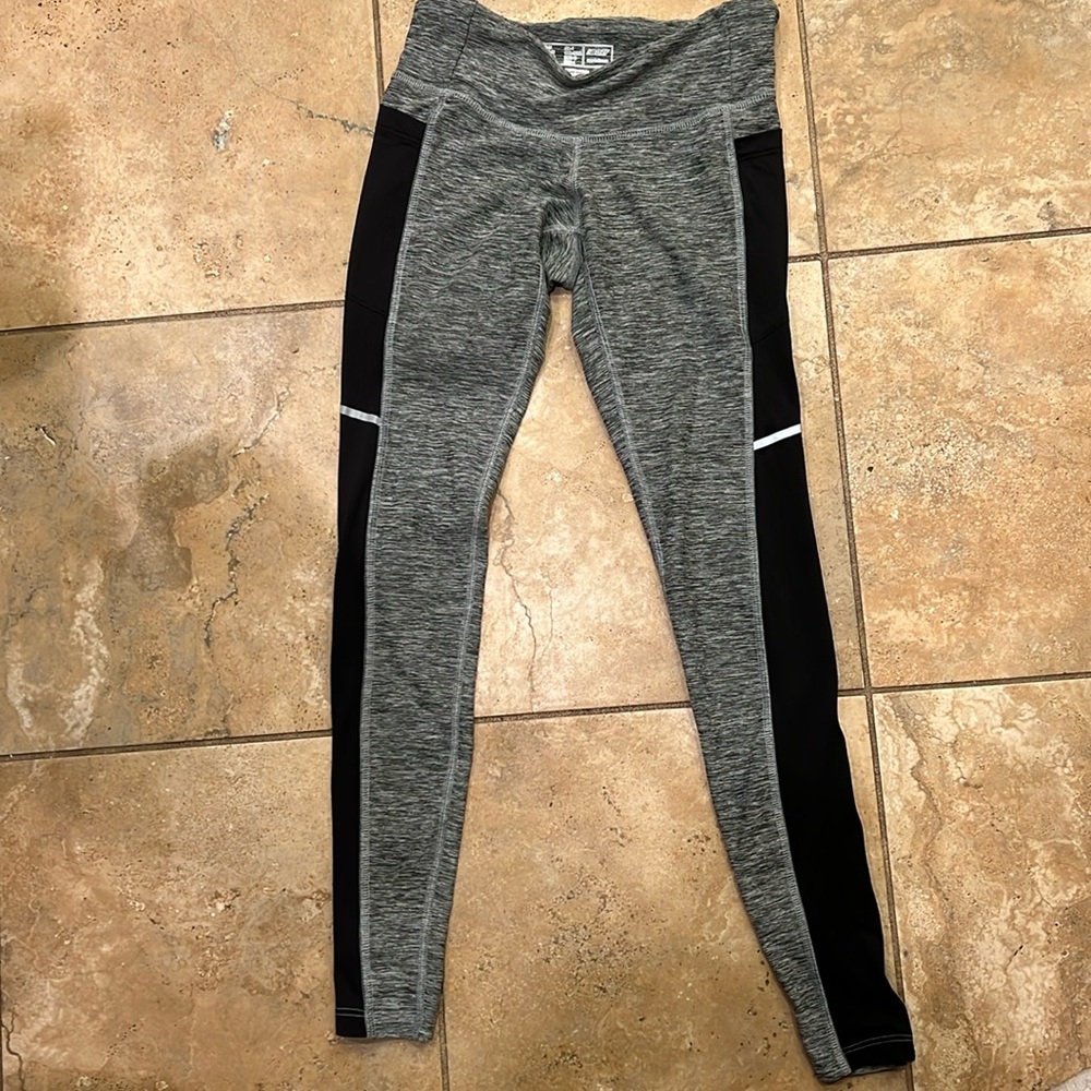 NEW BALANCE DRY womens leggings size XS